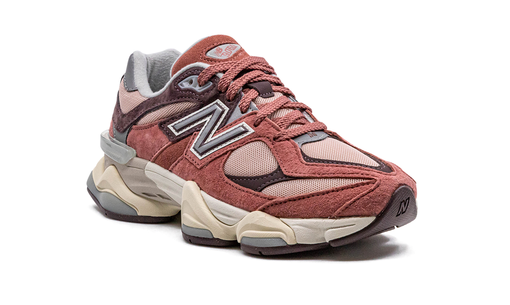 9060 "Mineral Red/Truffle" U9060TRU